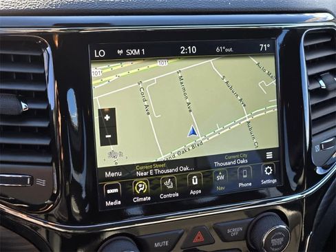 Used 2021 Jeep Grand Cherokee Laredo X image 20