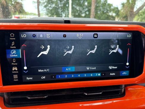 Used 2024 Jeep Gladiator Sport AWD/4WD image 34