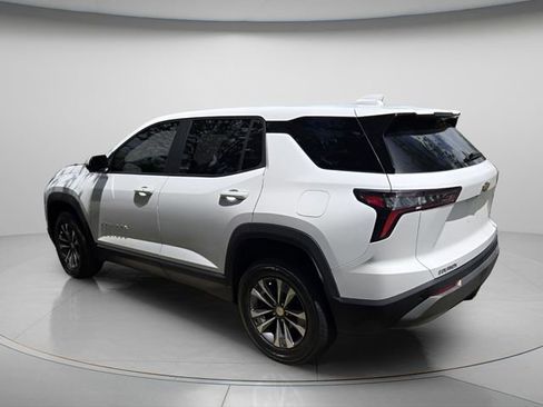 Used 2025 Chevrolet Equinox LT w/ Safety and Technology Package image 7