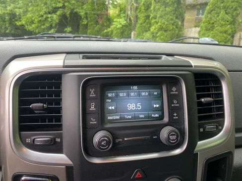 Used 2017 RAM 1500 Classic SLT AWD/4WD image 13