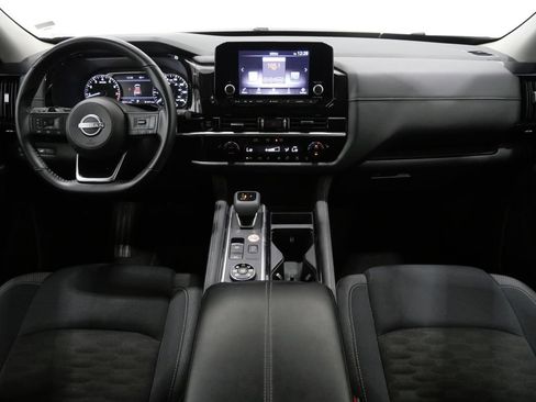 Used 2025 Nissan Pathfinder SV AWD/4WD image 10