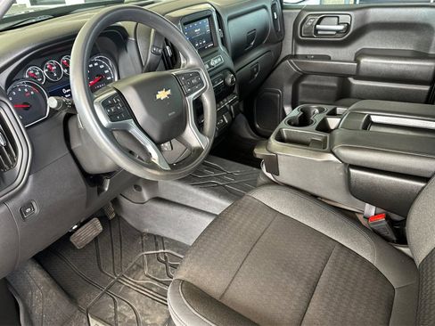 Used 2022 Chevrolet Silverado 1500 Custom w/ Safety Confidence Package image 12