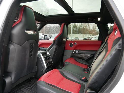 Used 2020 Land Rover Range Rover Sport SVR image 16