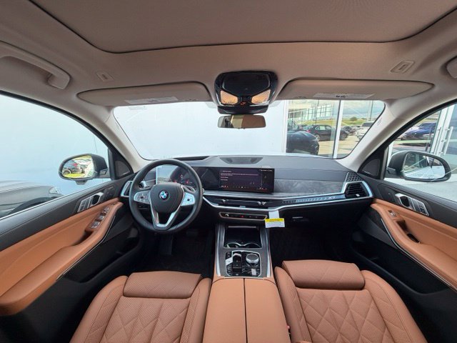 Used 2026 BMW X7 xDrive40i w/ Premium Package AWD/4WD image 27