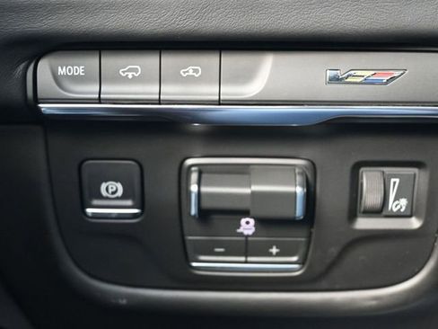 Used 2026 Cadillac Escalade V image 38
