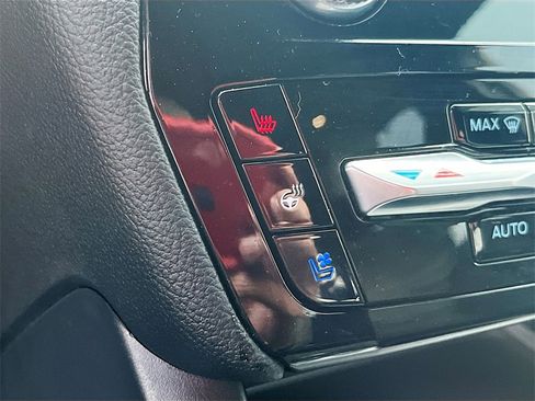 Used 2024 Ford Explorer ST w/ Equipment Group 401A image 19