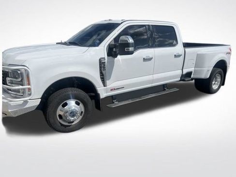 Used 2023 Ford F350 Lariat w/ Lariat Ultimate Package AWD/4WD image 1