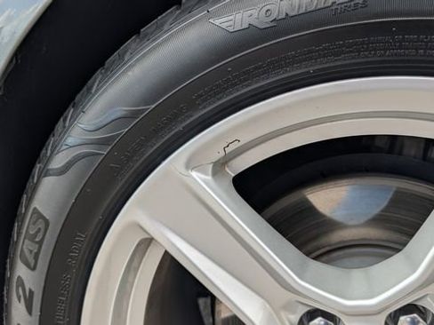 Used 2023 Chevrolet Camaro LT RWD image 7