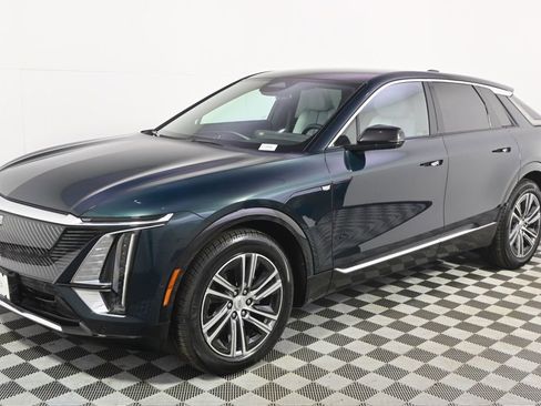 New 2025 Cadillac Lyriq Luxury w/ LPO, Floor Liner Package AWD/4WD image 2
