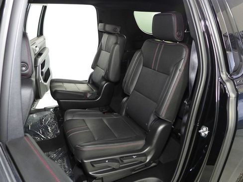 Used 2022 Chevrolet Suburban RST w/ Sport Performance Package AWD/4WD image 21