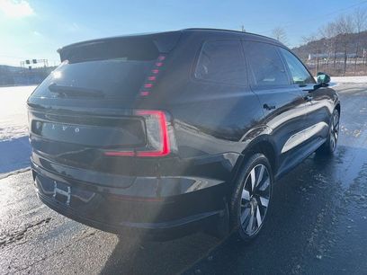 New 2025 Volvo EX90 Plus