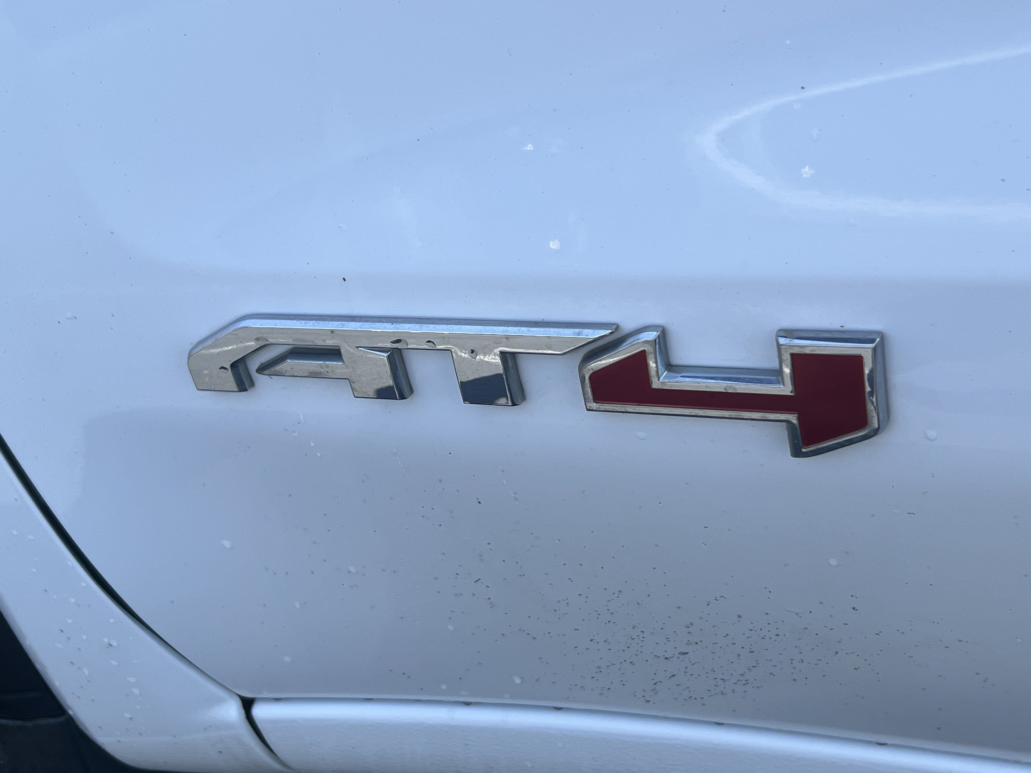 Used 2019 GMC Sierra 1500 AT4 w/ AT4 Premium Package AWD/4WD image 9