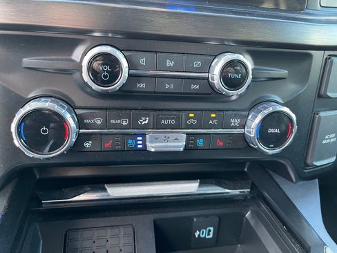 Used 2024 Ford F350 Lariat w/ FX4 Off-Road Package image 29