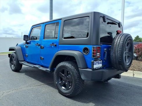 Used 2015 Jeep Wrangler Unlimited Sport w/ Quick Order Package 24S AWD/4WD image 10