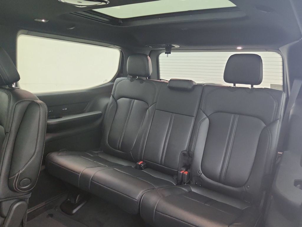New 2026 Jeep Grand Wagoneer Limited AWD/4WD image 31