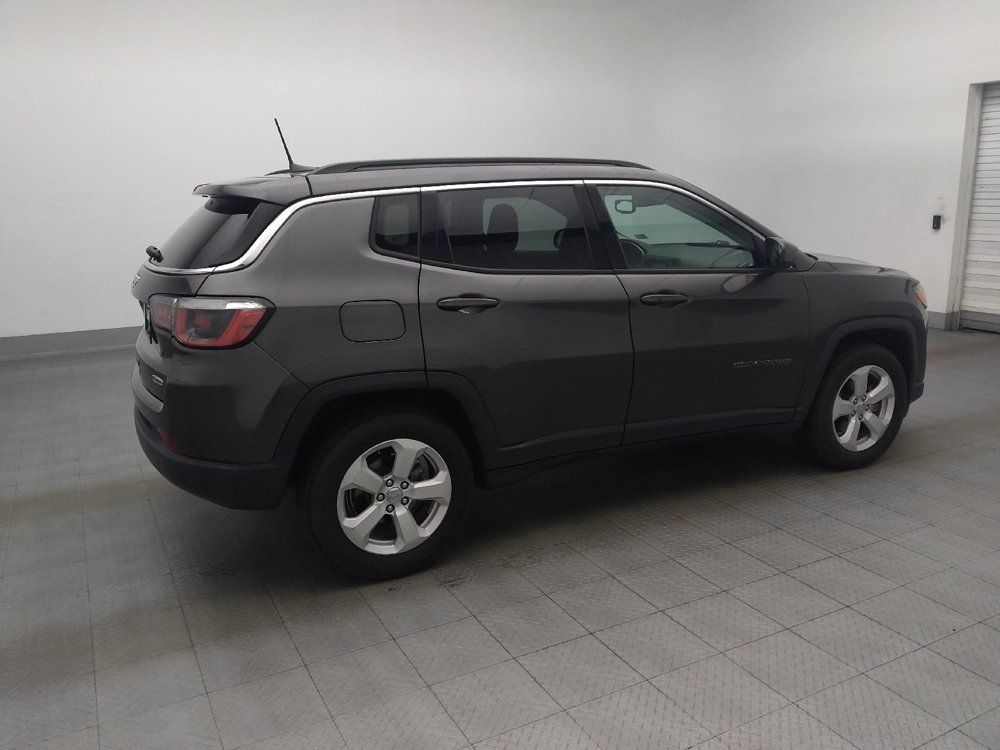 Used 2018 Jeep Compass Latitude w/ Popular Equipment Group FWD image 10