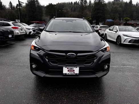Used 2025 Subaru Crosstrek 2.0i Premium image 3