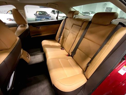 Used 2016 Lexus ES 350 image 19