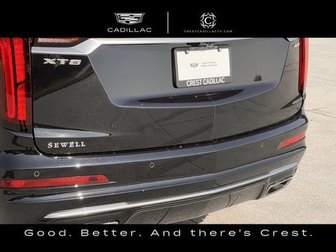 Certified 2023 Cadillac XT6 Premium Luxury w/ Technology Package FWD image 9