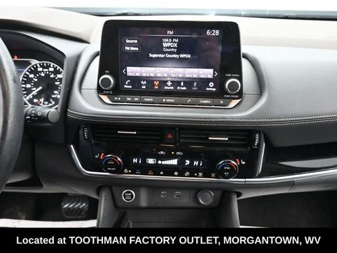 Used 2022 Nissan Rogue SL image 16