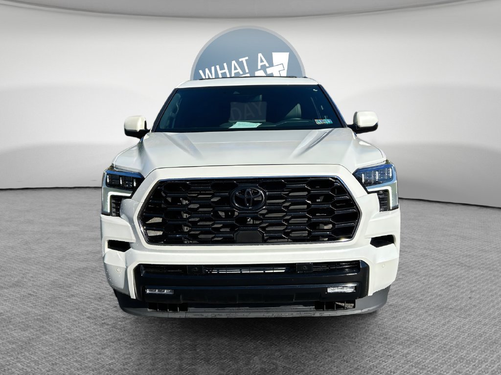 Used 2025 Toyota Sequoia Platinum AWD/4WD image 9
