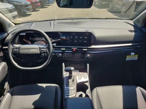 New 2026 Kia Sportage EX FWD image 18