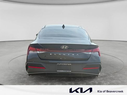 Used 2024 Hyundai Elantra SEL FWD image 6