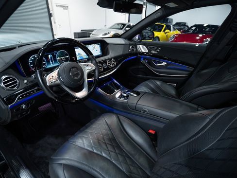 Used 2018 Mercedes-Benz Maybach S 560 4MATIC image 18