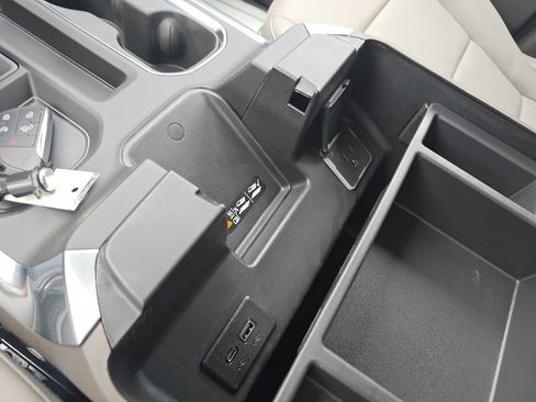 New 2026 GMC Sierra 1500 SLT w/ SLT Premium Package image 30