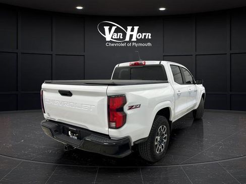 Used 2025 Chevrolet Colorado Z71 AWD/4WD image 7