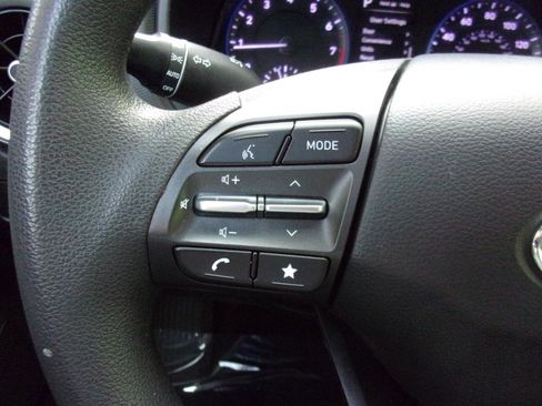 Used 2023 Hyundai Kona SEL AWD/4WD image 17