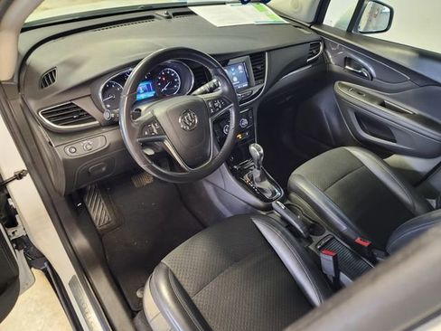 Used 2022 Buick Encore Preferred w/ Safety Package FWD image 11