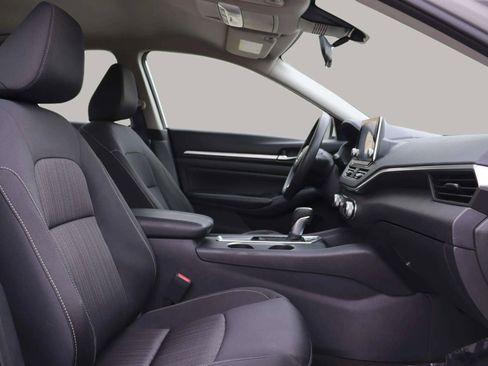 Used 2022 Nissan Altima 2.5 SV AWD/4WD image 34