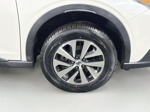 Used 2022 Subaru Outback Premium w/ Popular Package #1 AWD/4WD image 36