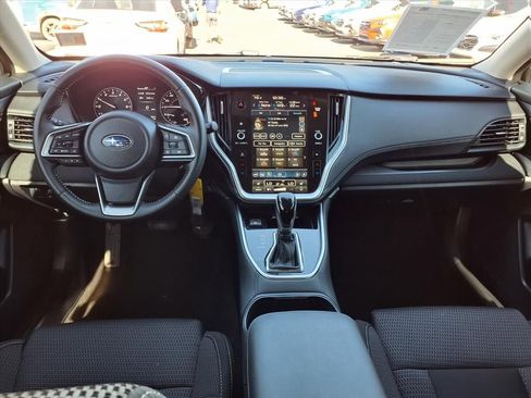 Used 2025 Subaru Outback Premium image 2