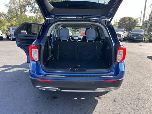 Used 2022 Ford Explorer XLT w/ Equipment Group 202A image 17