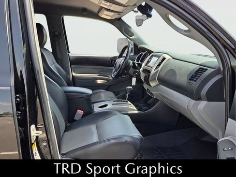 Used 2013 Toyota Tacoma 4x4 Double Cab w/ TRD Sport Pkg image 20