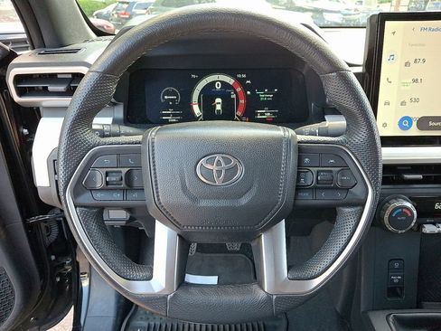 Used 2024 Toyota Tacoma 4x4 Double Cab image 16