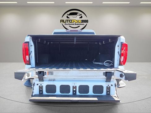 Used 2019 GMC Sierra 1500 SLT w/ SLT Premium Plus Package image 9