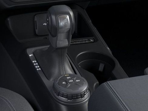 New 2025 Ford Bronco Outer Banks image 17