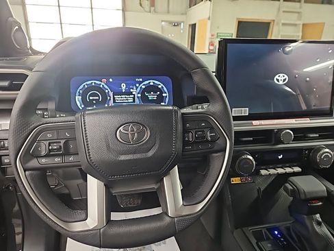 New 2025 Toyota 4Runner TRD Off-Road Premium image 19