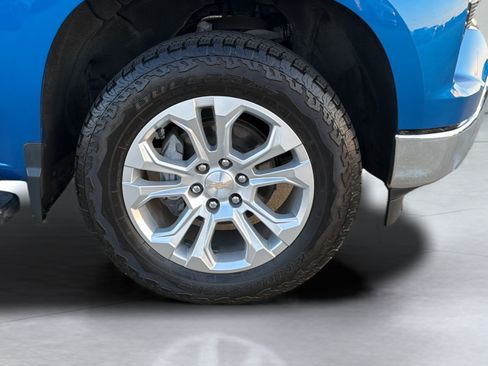 Used 2023 Chevrolet Silverado 1500 LTZ w/ LTZ Premium Package AWD/4WD image 15