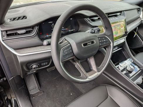 New 2026 Jeep Grand Cherokee L Limited AWD/4WD image 11