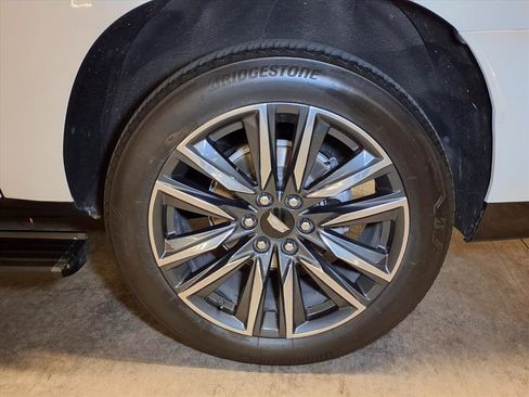 Certified 2023 Cadillac Escalade ESV Sport Platinum w/ Heavy-Duty Trailer Package image 20