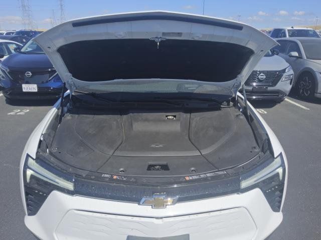 Used 2024 Chevrolet Blazer EV LT AWD/4WD image 12