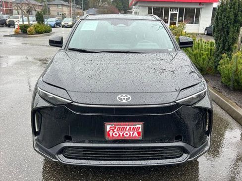 Certified 2023 Toyota bZ4X XLE w/ Weather Package image 5