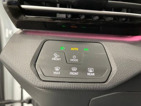Certified 2023 Volkswagen ID.4 Pro S Plus AWD/4WD image 21