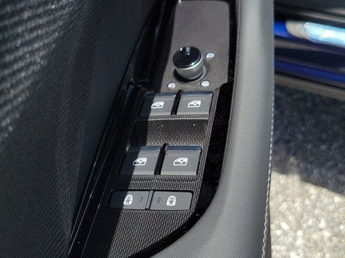New 2026 Audi Q3 quattro 2.0T AWD/4WD image 21