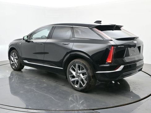 New 2026 Cadillac Optiq Luxury 2 AWD/4WD image 3