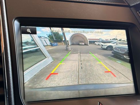 Used 2015 Ford Taurus SEL w/ Equipment Group 201A FWD image 20